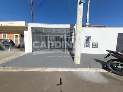 Casa com 3 Quartos para alugar, 135m² no Jardim Real, São Carlos