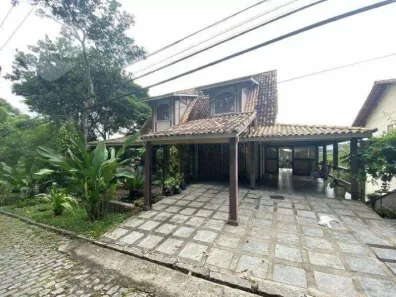 Casa de Condomínio com 5 Quartos à venda, 300m² no Badu, Niterói