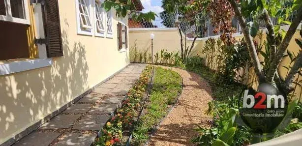 Casa com 3 Quartos para venda ou aluguel, 180m² no Cidade São Francisco, São Paulo