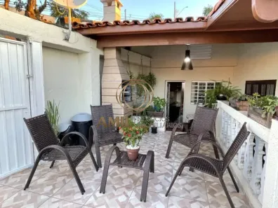 Sobrado com 4 Quartos à venda, 198m² no Centro, Jacareí