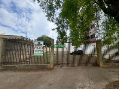 Lote/Terreno à venda, 377m² no Zona 07, Maringá