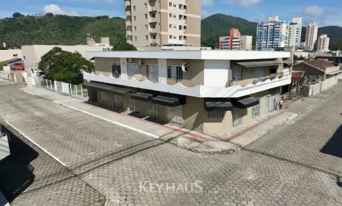 Sala Comercial para alugar, 108m² no São Judas, Itajaí