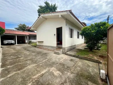 Casa com 3 Quartos à venda, 332m² no Rio Tavares, Florianópolis
