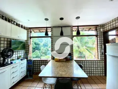 Casa de Condomínio com 4 Quartos à venda, 378m² no Santo Antônio, Niterói