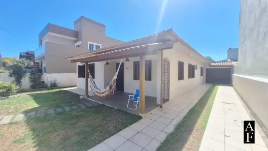 Casa com 5 Quartos à venda, 300m² no Centro, Garopaba