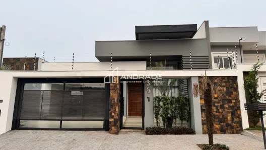Casa com 3 Quartos à venda, 304m² no Jardim Menegazzo, Apucarana