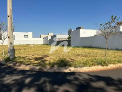 Lote/Terreno à venda, 393m² no Novo Mundo, Uberlândia