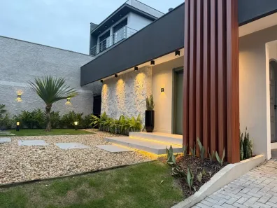 Casa com 3 Quartos à venda, 300m² no Costa e Silva, Joinville