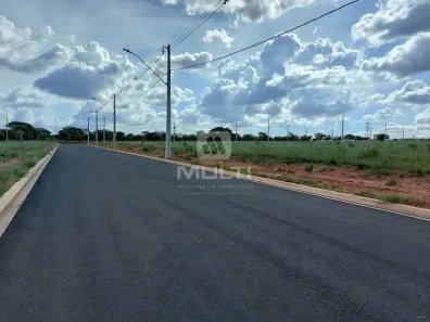 Lote/Terreno com 1 Quarto à venda, 250m² no Jardim Sul, Uberlândia