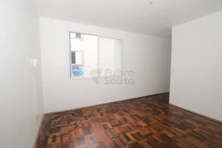 Apartamento com 3 Quartos para alugar, 67m² no Centro, Pelotas