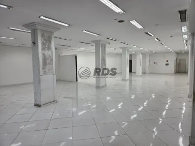 Prédio Comercial para alugar, 944m² no Centro, Diadema