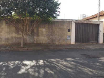Casa com 3 Quartos à venda, 284m² no Centro, Araraquara