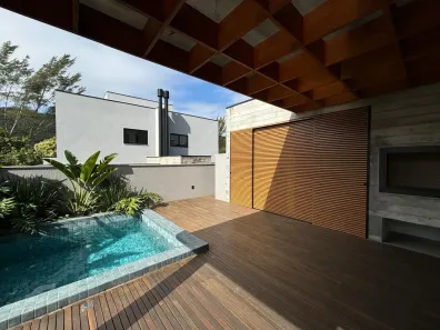 Sobrado com 3 Quartos à venda, 180m² no Panorâmico, Garopaba