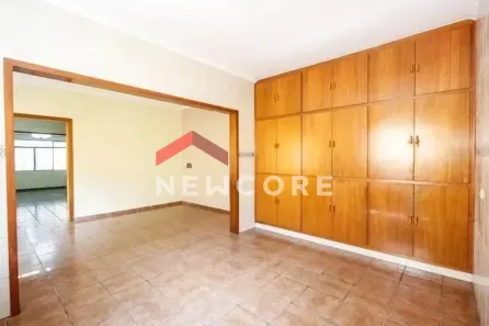 Sobrado com 2 Quartos à venda, 245m² no Vila Mangalot, São Paulo