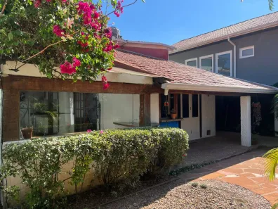 Casa com 3 Quartos para alugar, 244m² no Alphaville, Santana de Parnaíba