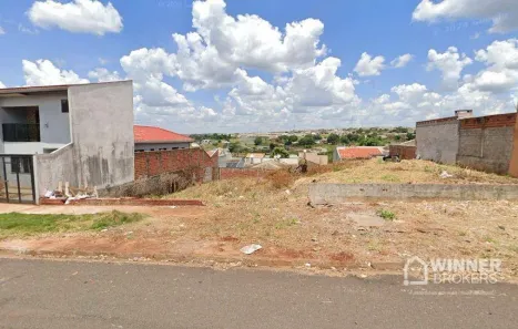 Lote/Terreno à venda, 348m² no Conjunto Habitacional Requião, Maringá