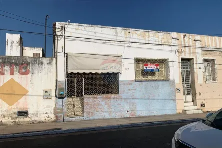 Casa com 3 Quartos para alugar, 196m² no Centro, Iguatu