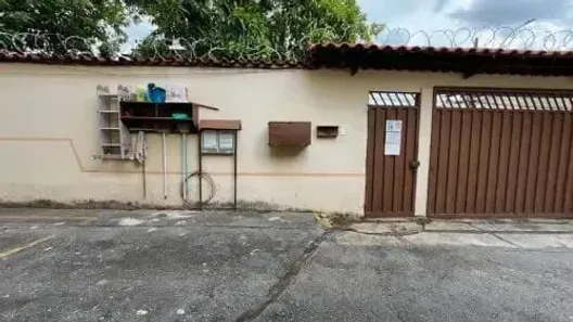 Casa com 2 Quartos à venda, 60m² no Parque Xangri-Lá, Contagem