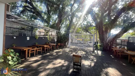 Prédio Comercial à venda, 365m² no Tristeza, Porto Alegre
