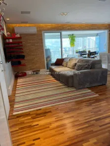 Apartamento com 3 Quartos à venda, 121m² no Vila Gumercindo, São Paulo