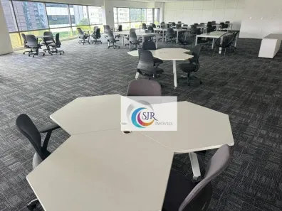 Sala Comercial para alugar, 1053m² no Cidade Monções, São Paulo