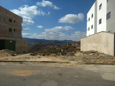 Lote/Terreno à venda, 250m² no Jardim Bandeirantes, Poços de Caldas