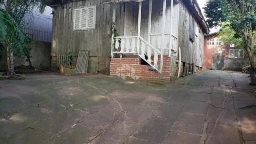 Lote/Terreno à venda, 300m² no Rubem Berta, Porto Alegre