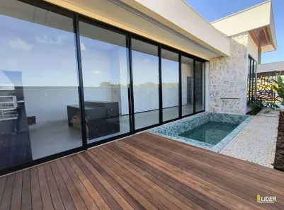 Casa de Condomínio com 3 Quartos à venda, 221m² no Jardim Sul, Uberlândia