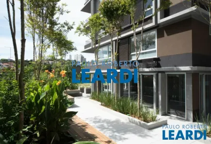 Apartamento com 3 Quartos à venda, 162m² no Vila Ipojuca, São Paulo