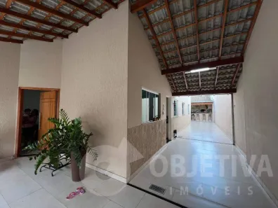 Casa com 3 Quartos à venda, 108m² no Jardim Patrícia, Uberlândia