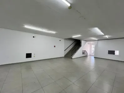 Imóvel Comercial com 1 Quarto para alugar, 700m² no Centro, Taubaté