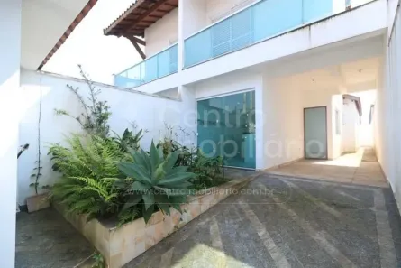 Casa com 3 Quartos à venda, 68m² no Parque Balneario Oasis, Peruíbe