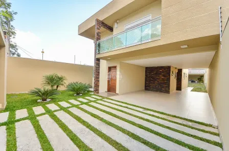 Sobrado com 4 Quartos à venda, 288m² no Uberaba, Curitiba