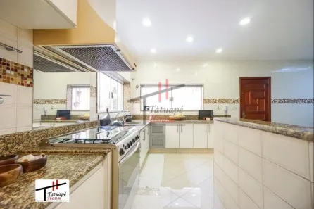 Sobrado com 3 Quartos para alugar, 540m² no Jardim Textil, São Paulo
