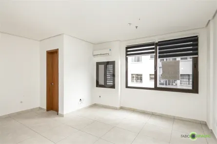 Sala Comercial à venda, 29m² no Menino Deus, Porto Alegre