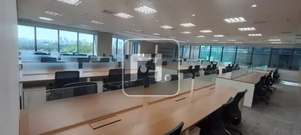 Sala Comercial para venda ou aluguel, 448m² no Cidade Monções, São Paulo