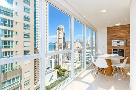 Apartamento com 3 Quartos para alugar, 117m² no Centro, Balneário Camboriú