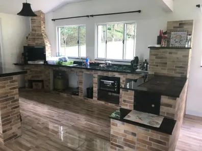 Fazenda/Sítio com 3 Quartos à venda, 250m² no Zona Rural, Bocaiúva do Sul