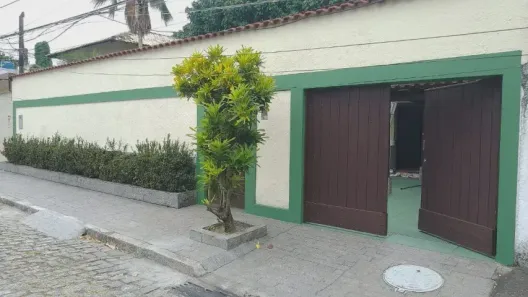 Casa com 3 Quartos à venda, 192m² no Freguesia (Jacarepaguá), Rio de Janeiro