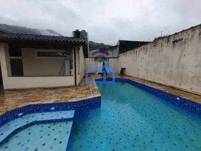 Casa com 3 Quartos à venda, 188m² no Sumaré, Caraguatatuba