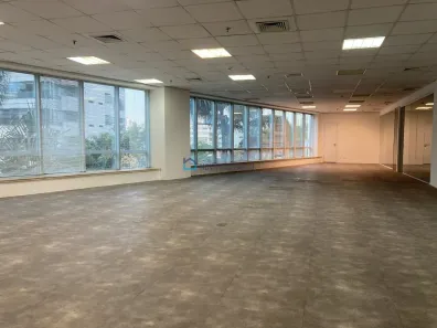Sala Comercial para alugar, 447m² no Cidade Monções, São Paulo