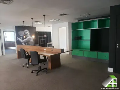Sala Comercial com 1 Quarto para venda ou aluguel, 200m² no Itaim Bibi, São Paulo