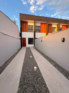 Casa com 2 Quartos à venda, 65m² no Jardim Iririú, Joinville