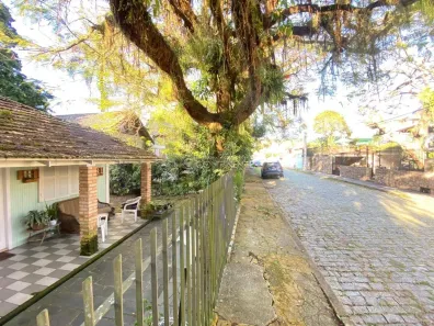 Lote/Terreno à venda, 327m² no Bom Abrigo, Florianópolis