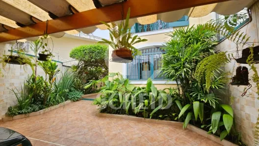 Casa com 3 Quartos à venda, 217m² no Jardim Umuarama, São Paulo