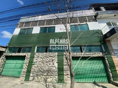 Casa com 4 Quartos à venda, 300m² no Monte Castelo, Contagem