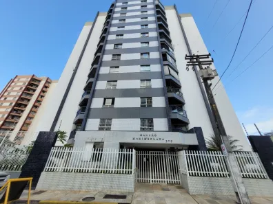 Apartamento com 3 Quartos à venda, 198m² no Treze de Julho, Aracaju
