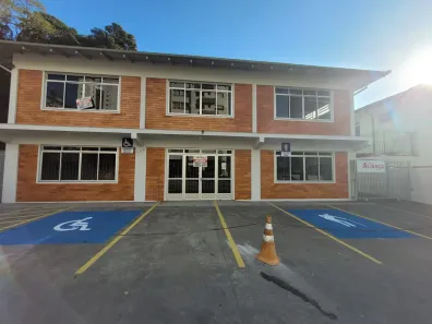 Ponto Comercial para alugar, 747m² no América, Joinville