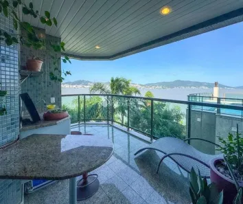 Apartamento com 2 Quartos à venda, 131m² no Coqueiros, Florianópolis