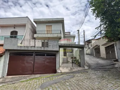 Sobrado com 4 Quartos à venda, 133m² no Vila Nivi, São Paulo